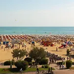 Comfy Family In - Beahost Lägenhet Bibione